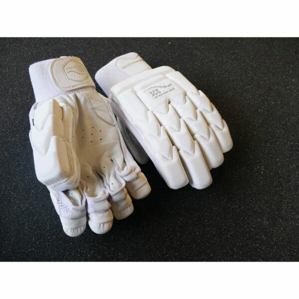 SCC PRO BATTING GLOVES SENIOR